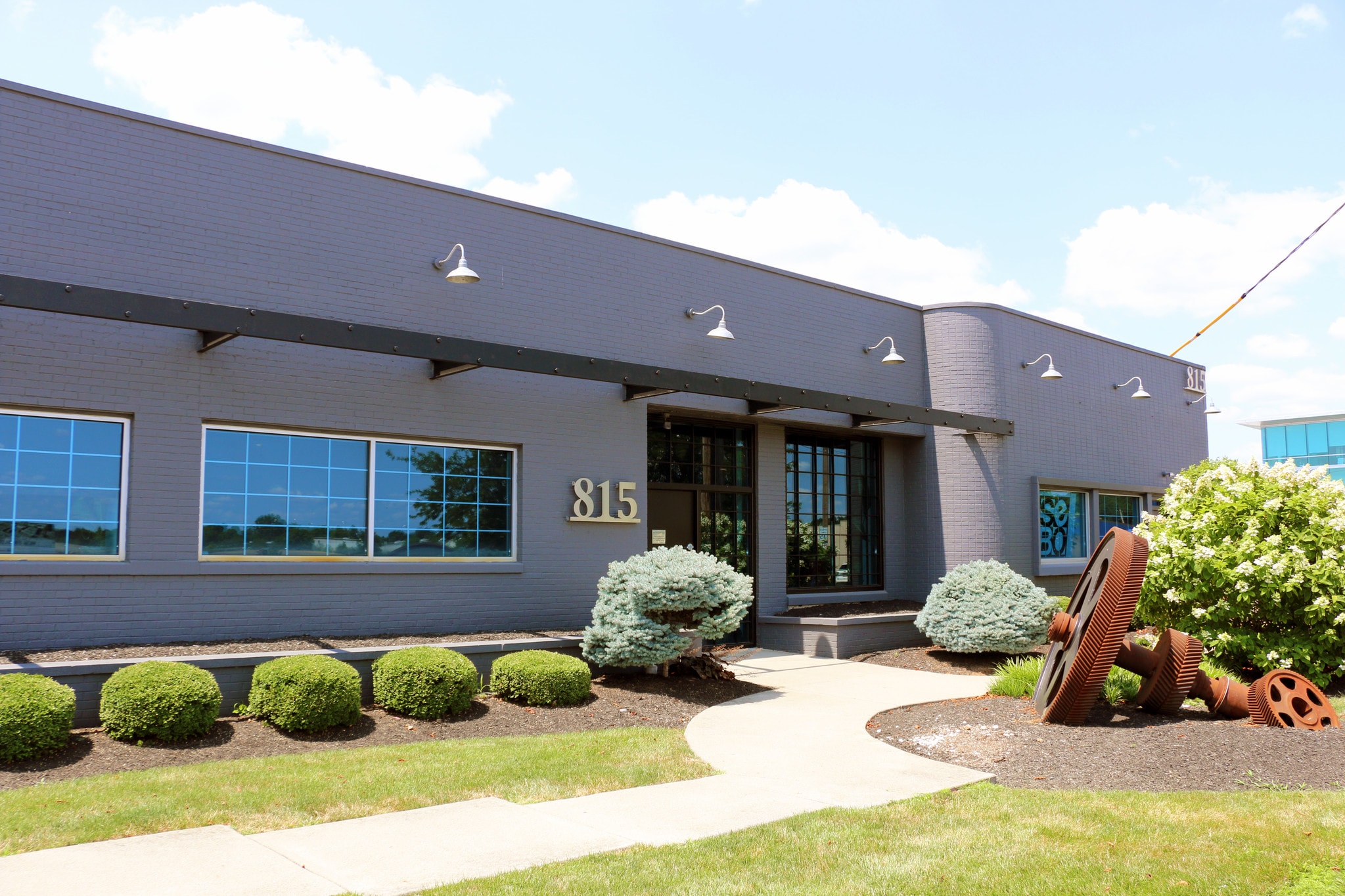 815 Grandview Ave, Columbus, OH to rent Building Photo- Image 1 of 13