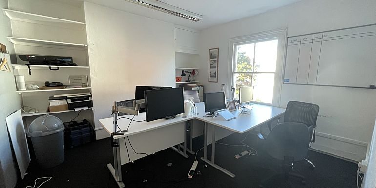 1-9 New Orchard, Poole to rent Interior Photo- Image 1 of 2