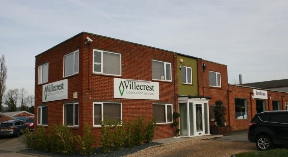 Monkton Park, Farnham GU9 9NN UK