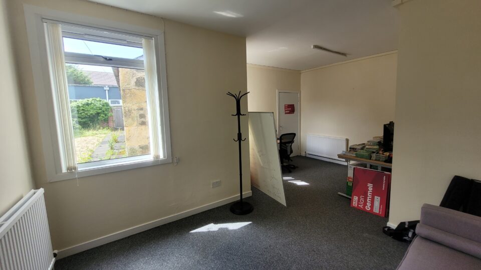 17 Townhead, Irvine to rent Interior Photo- Image 1 of 6