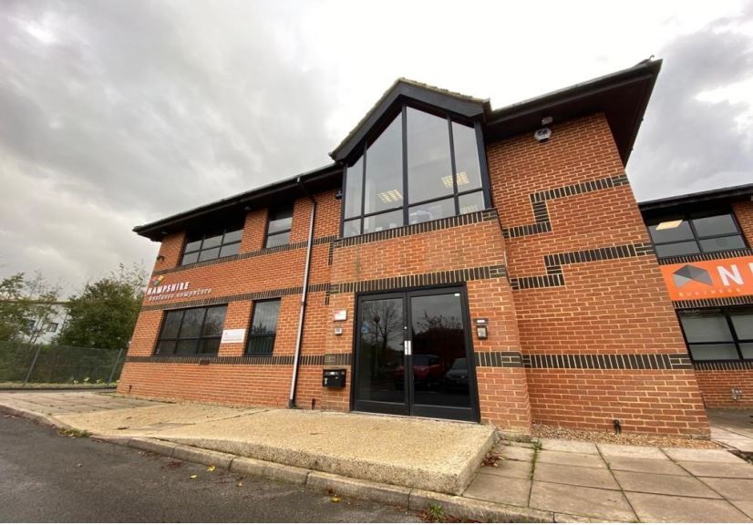 22 Premier Way, Romsey for sale Building Photo- Image 1 of 1