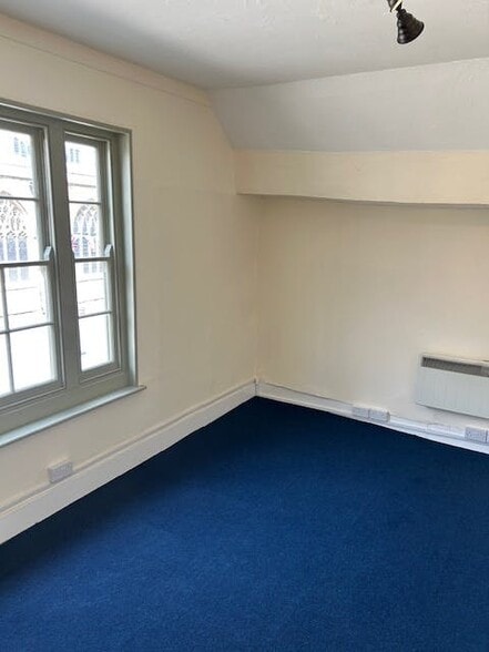 8A-8B Church St, Peterborough to rent - Interior Photo - Image 3 of 16