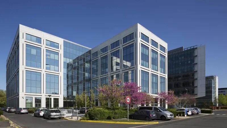 Office in Rungis to rent - Building Photo - Image 1 of 13