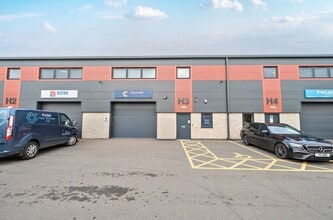 Station Rd, North Hykeham to rent Building Photo- Image 1 of 8