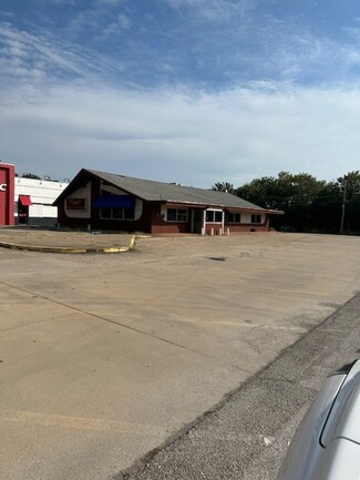 More details for 3121 E Frank Phillips Blvd, Bartlesville, OK - Retail for Sale