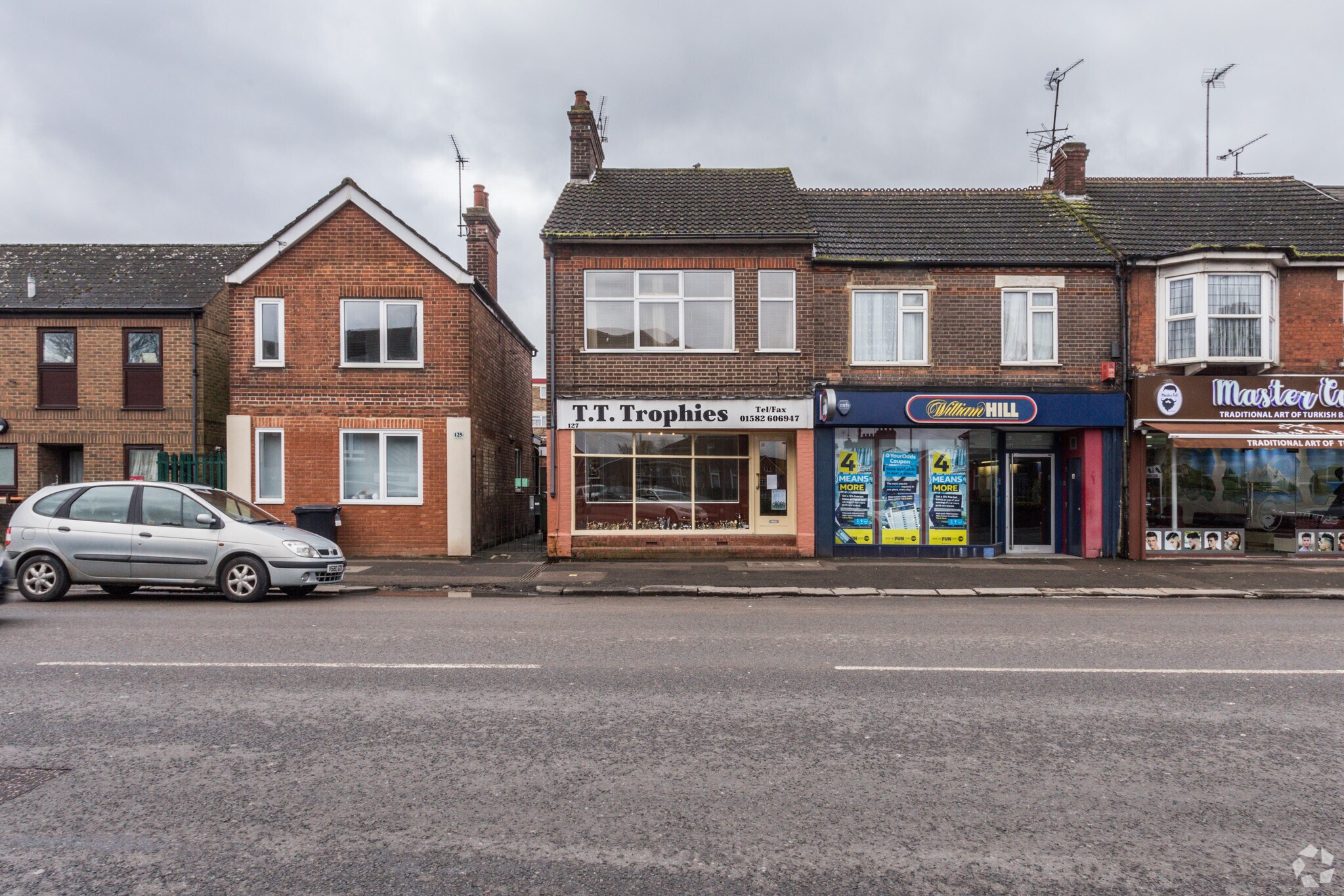 127 High Street North, Dunstable for sale Primary Photo- Image 1 of 1