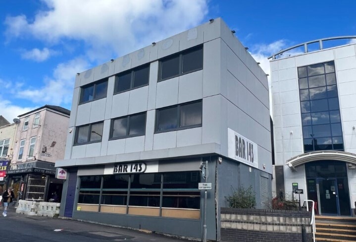 142-143 Friargate, Preston to rent - Primary Photo - Image 1 of 1