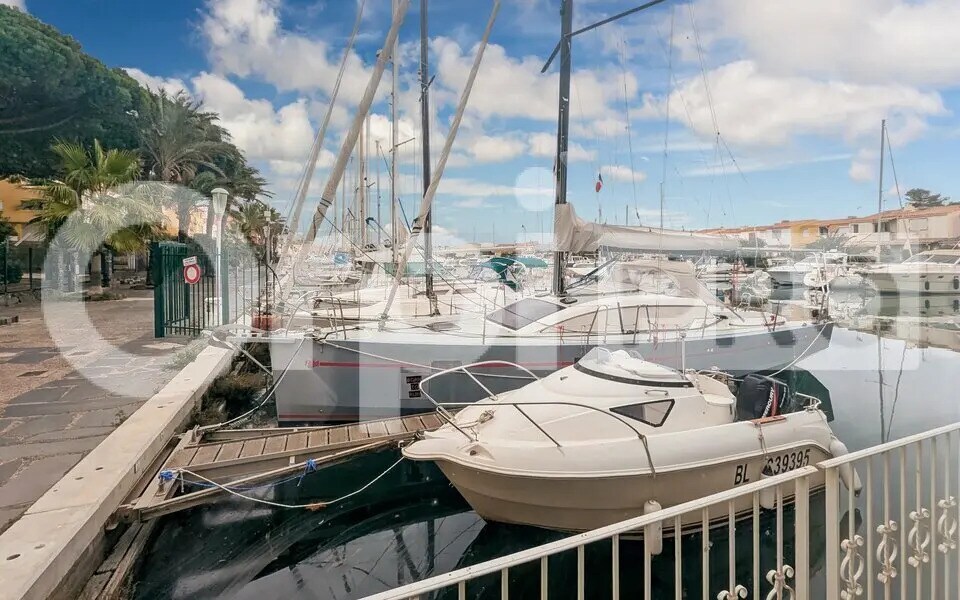 Retail in Agde for sale Building Photo- Image 1 of 6