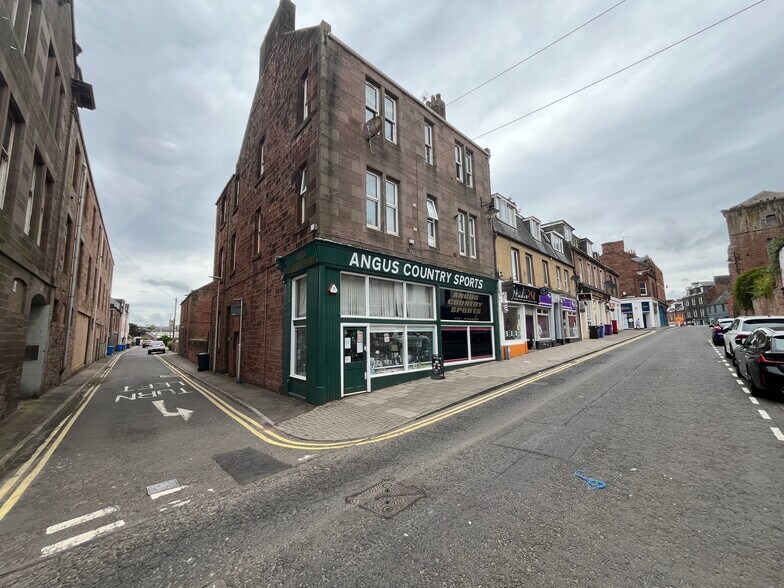 256 High St, Arbroath to rent - Building Photo - Image 2 of 6