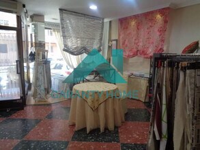 Retail in Cáceres, Cáceres to rent Interior Photo- Image 1 of 6