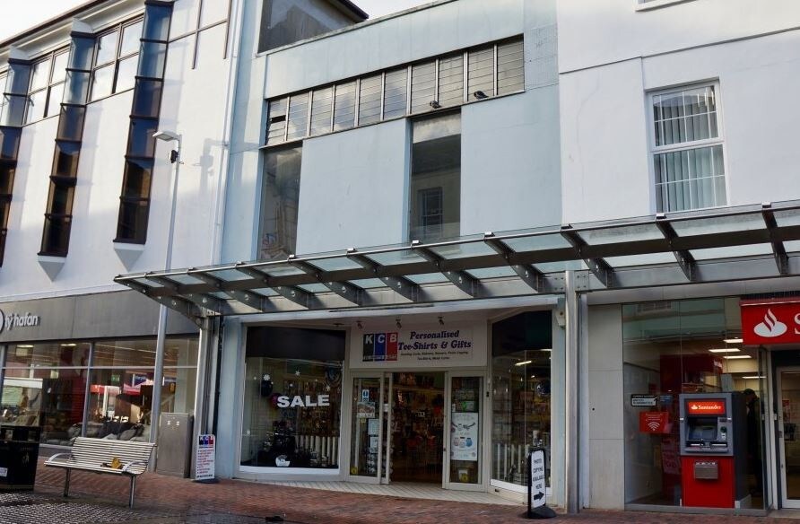 22 Stepney St, Llanelli for sale - Primary Photo - Image 1 of 1