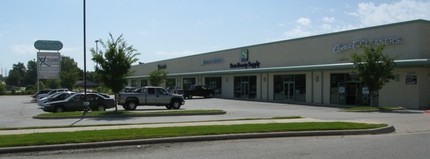 1200 SE 14th St, Bentonville, AR for rent Building Photo- Image 1 of 2