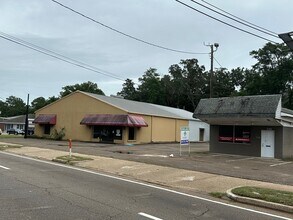 2719 & 2723 Pass, Biloxi, MS for sale Building Photo- Image 1 of 18