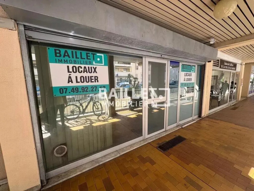 Location Commerce 55 m² - Photo 1