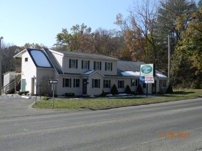 157 Feeding Hills Rd, Southwick, MA for sale Primary Photo- Image 1 of 1