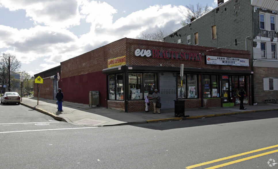 628-630 Grove St, Irvington, NJ for rent - Building Photo - Image 1 of 23