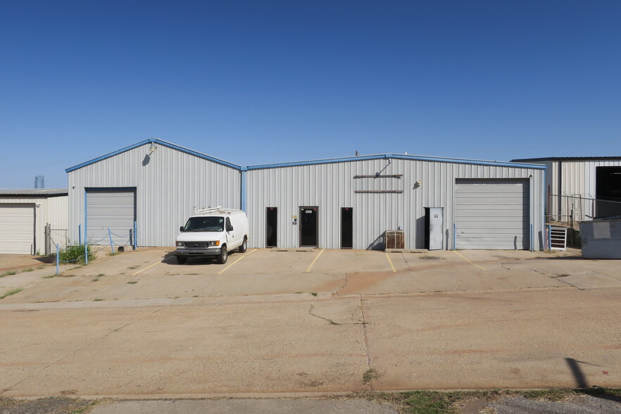 1037 SE 26th St, Oklahoma City, OK for sale - Building Photo - Image 1 of 1