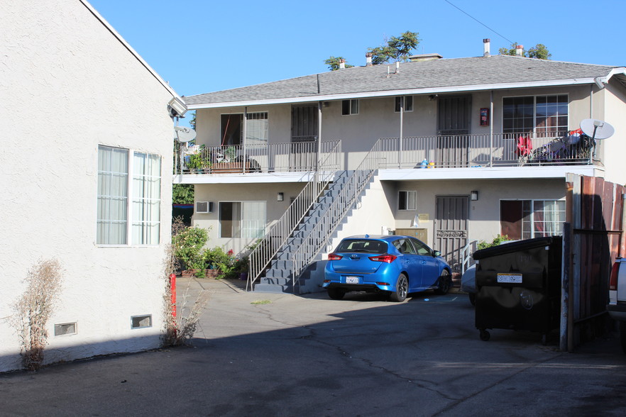 11311 Burbank Blvd, North Hollywood, CA for sale - Building Photo - Image 1 of 1