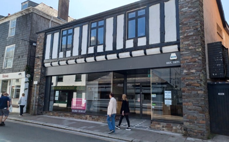 5-9 Victoria Rd, Dartmouth for sale - Primary Photo - Image 1 of 1