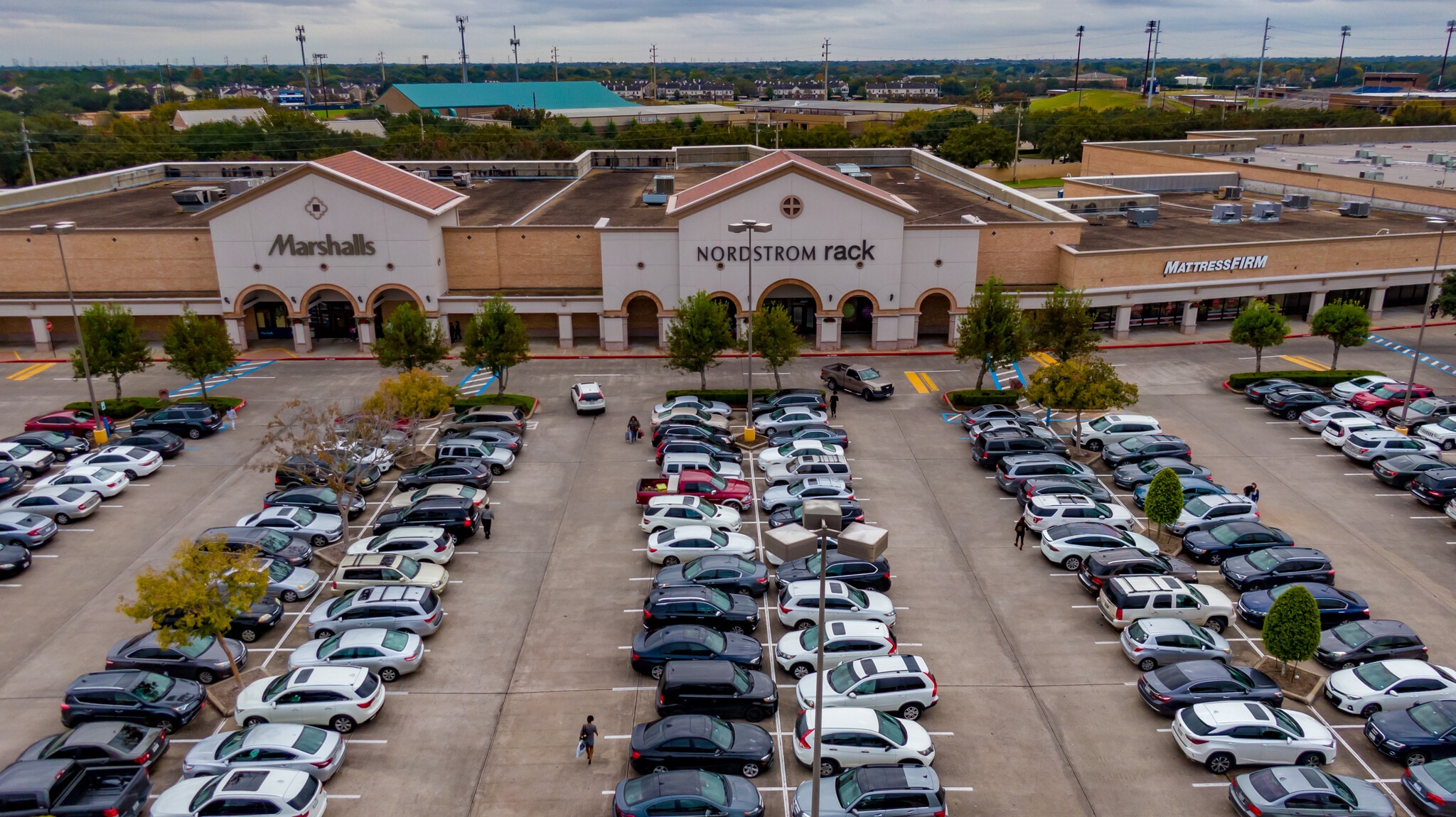 2725-2623 Town-Center Blvd, Sugar Land, TX to rent Building Photo- Image 1 of 14