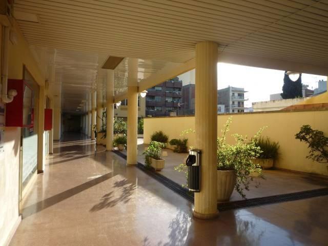 Office / Retail in Vilanova i la Geltrú, Barcelona to rent Interior Photo- Image 1 of 8