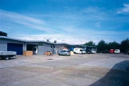 Milkwood Rd, London to rent - Building Photo - Image 3 of 7