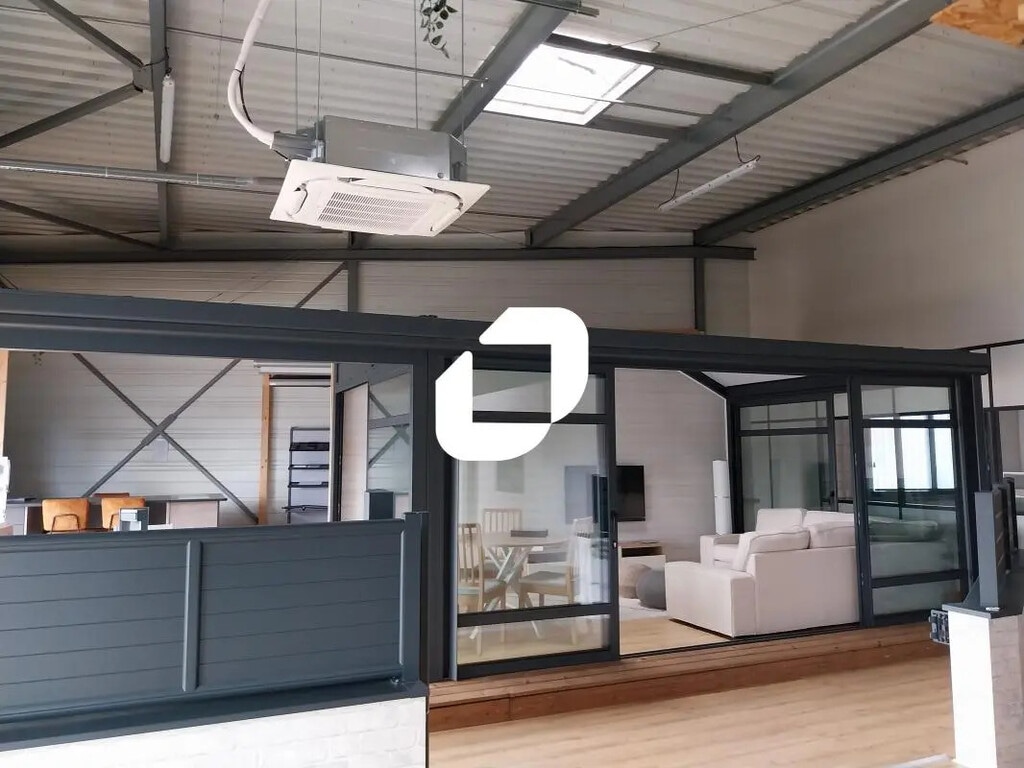Location Commerce 355 m² - Photo 1