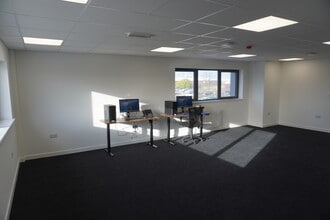 Brinsworth Street, Rotherham to rent Interior Photo- Image 2 of 5