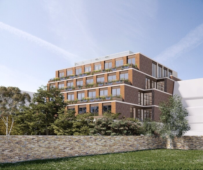 247 The Broadway, London to rent - Building Photo - Image 2 of 9