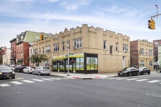 372 Palisade Ave, Jersey City, NJ for sale Primary Photo- Image 1 of 1