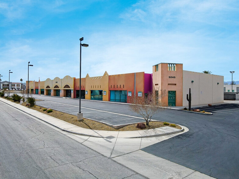 5045 Rogers St, Las Vegas, NV to rent - Building Photo - Image 2 of 15