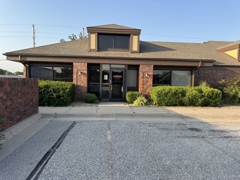 7570 W 21st St N, Wichita, KS for rent - Building Photo - Image 1 of 13