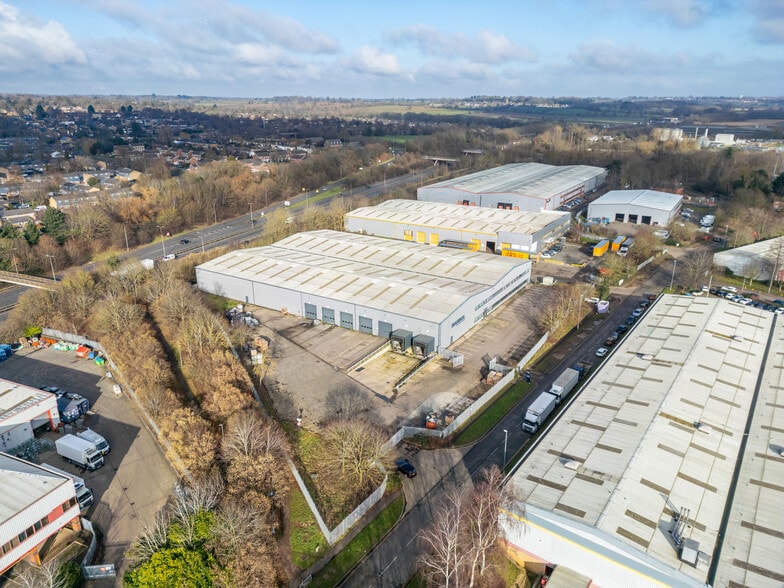 Ravens Way, Northampton to rent - Building Photo - Image 1 of 13