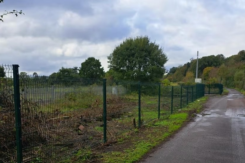 Parkes Rd, Crediton to rent - Building Photo - Image 3 of 3