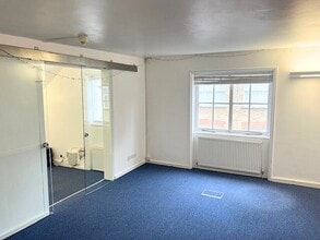 9 Sherlock Mews, London to rent Interior Photo- Image 2 of 9