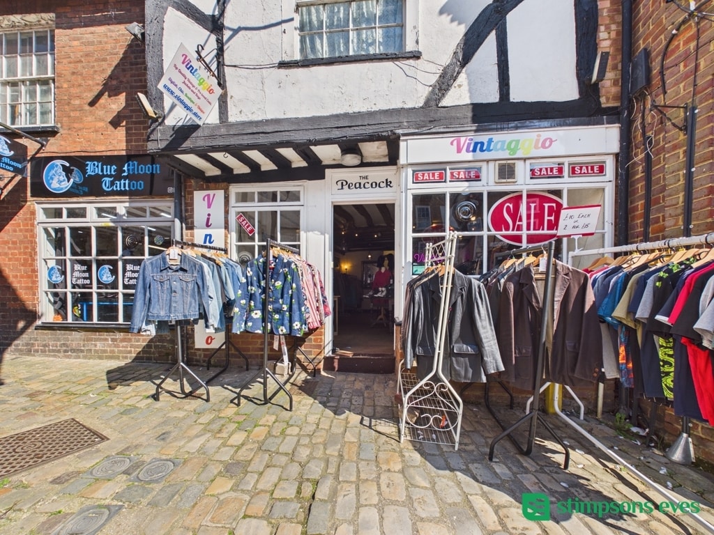 3 Peacock Parade, Leighton Buzzard to rent Building Photo- Image 1 of 3