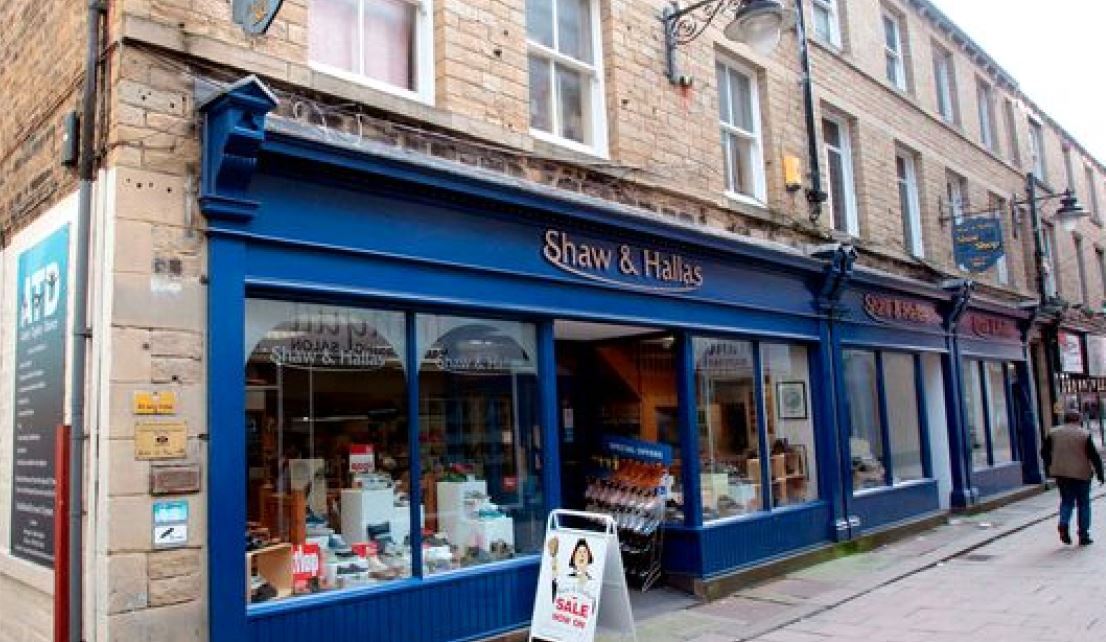 9-13 Market Walk, Huddersfield for sale Primary Photo- Image 1 of 1