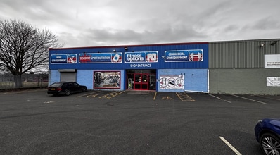 Clover St, Nottingham to rent Building Photo- Image 1 of 6