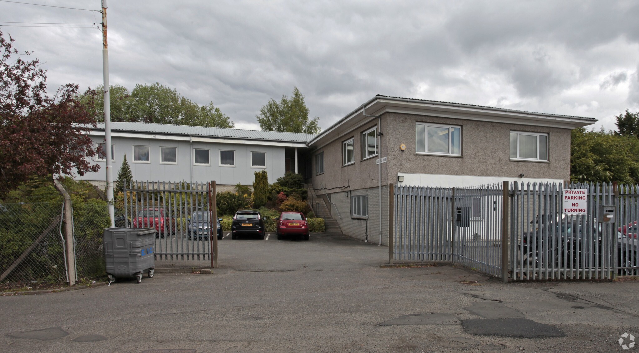 Burnfield Ave, Thornliebank for sale Primary Photo- Image 1 of 1
