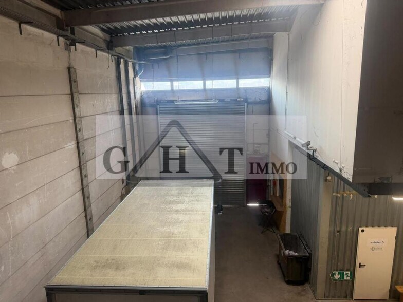 Industrial in Noisy-le-Grand for sale - Interior Photo - Image 3 of 13
