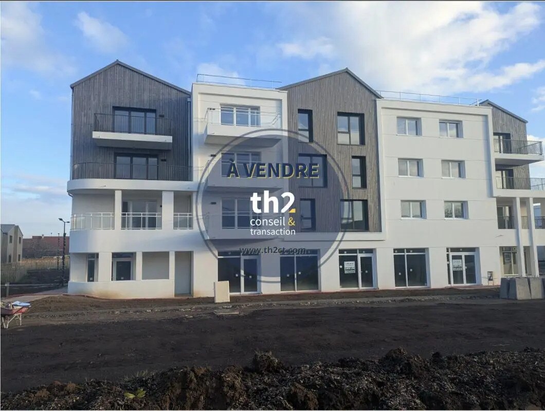 Retail in Mondeville for sale Building Photo- Image 1 of 6