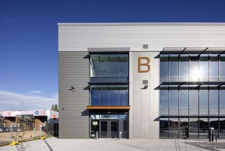 Walton Rd, Portsmouth to rent Building Photo- Image 2 of 6