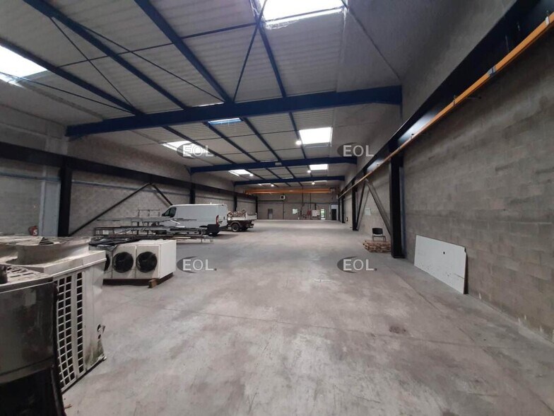 Light Industrial in Alfortville to rent - Building Photo - Image 2 of 10
