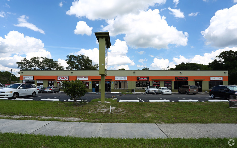 10509 N Nebraska Ave, Tampa, FL for rent - Building Photo - Image 2 of 4