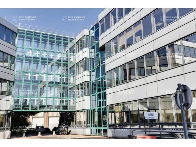 1 Rue Galvani, Massy to rent - Building Photo - Image 2 of 6