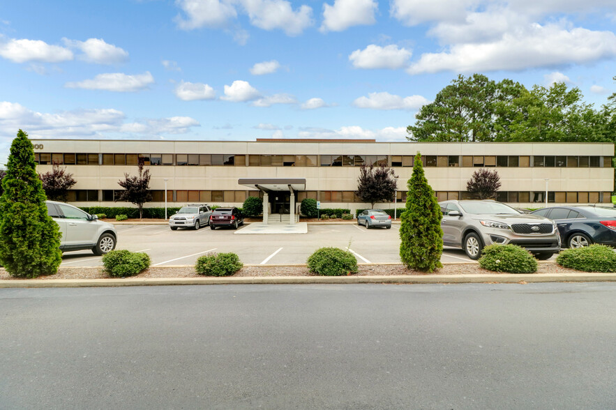 4000 Wake Forest Rd, Raleigh, NC for sale - Primary Photo - Image 1 of 1