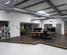 Parkway, Cardiff to rent Interior Photo- Image 1 of 2
