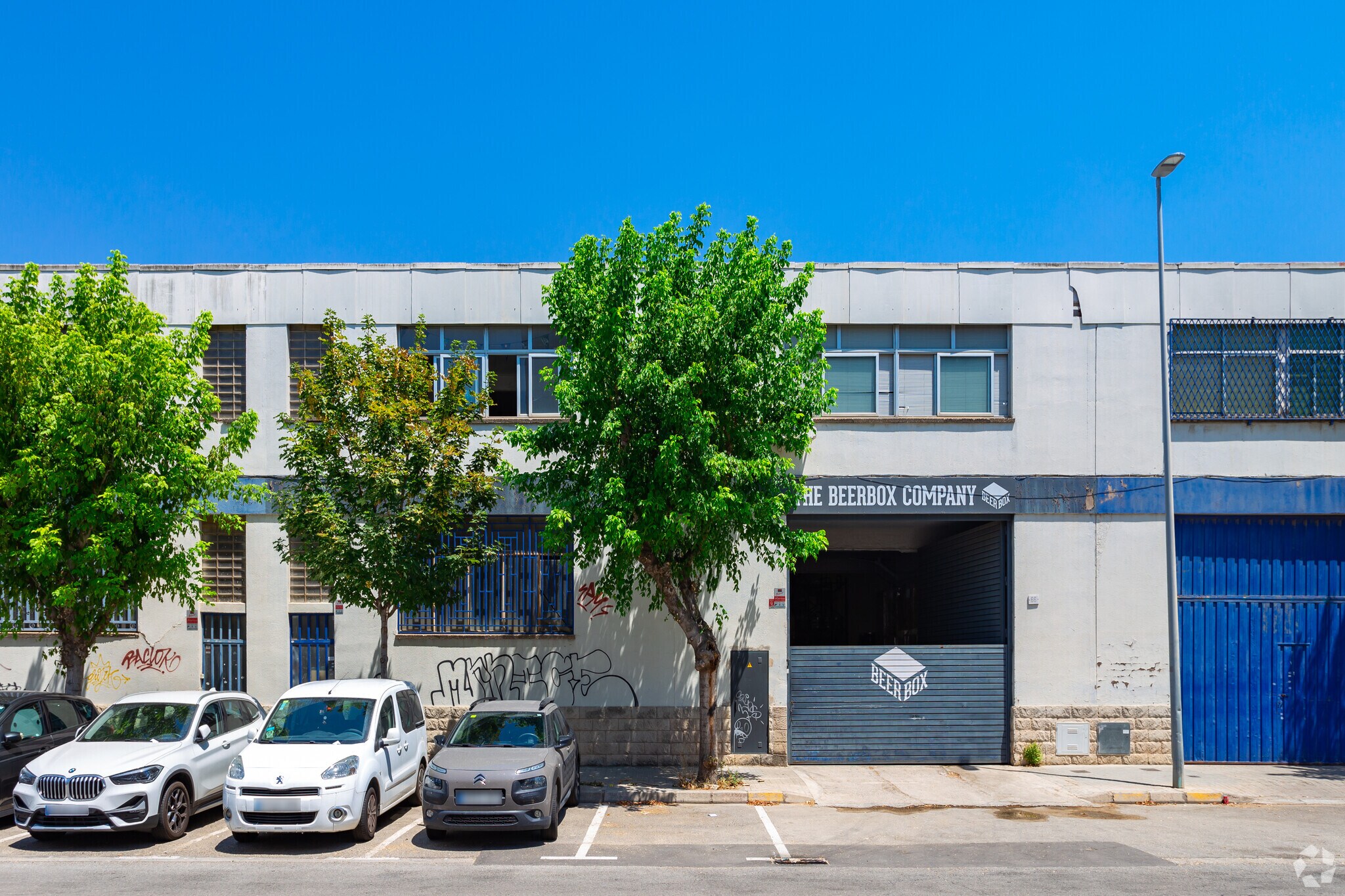 Industrial in L'Hospitalet de Llobregat, Barcelona to rent Primary Photo- Image 1 of 4