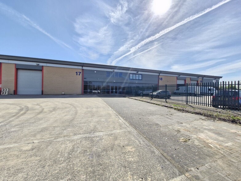 Durham Ln, Doncaster to rent - Building Photo - Image 3 of 24