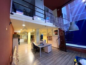 Retail in Sant Joan Despí, Barcelona to rent Interior Photo- Image 2 of 20